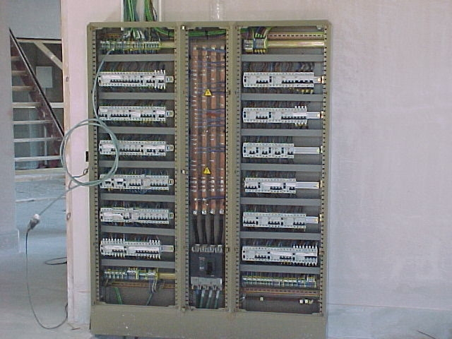 MONTAJE CUADROS ELECTRICOS